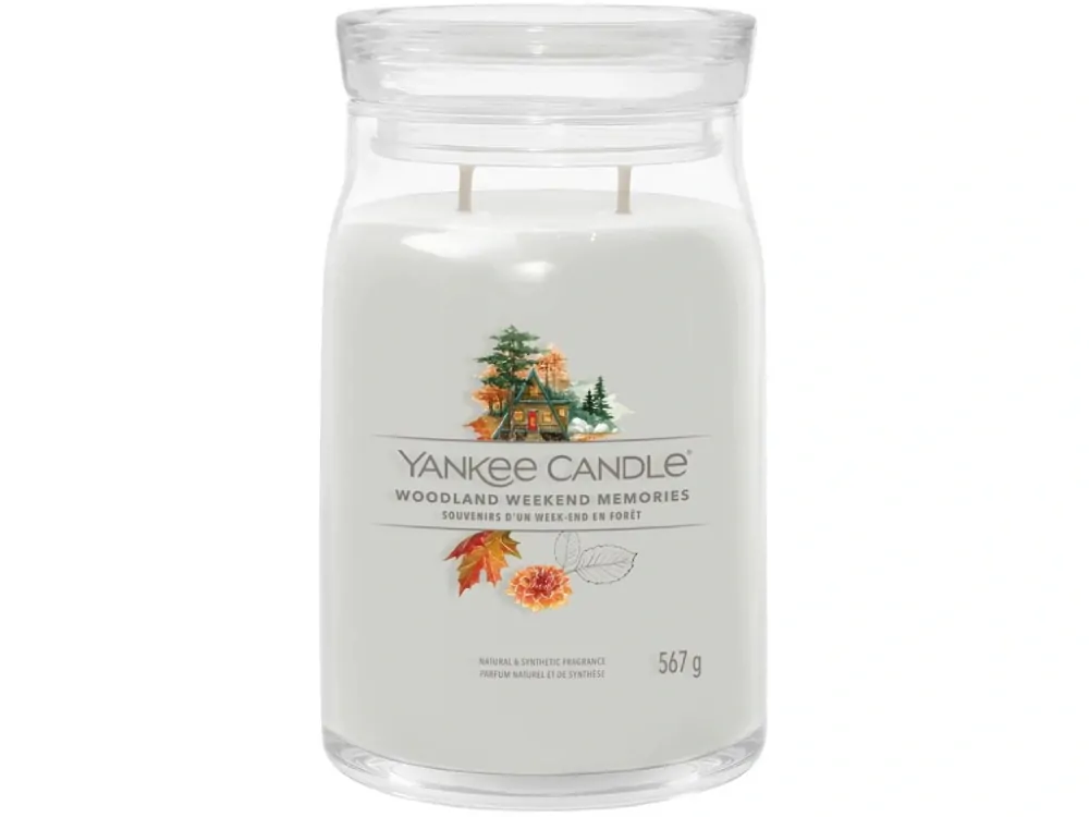 Yankee candle, vonná svíčka Signature Woodland Weekend Memories (Vzpomínky na víkendy v lese) 567 g