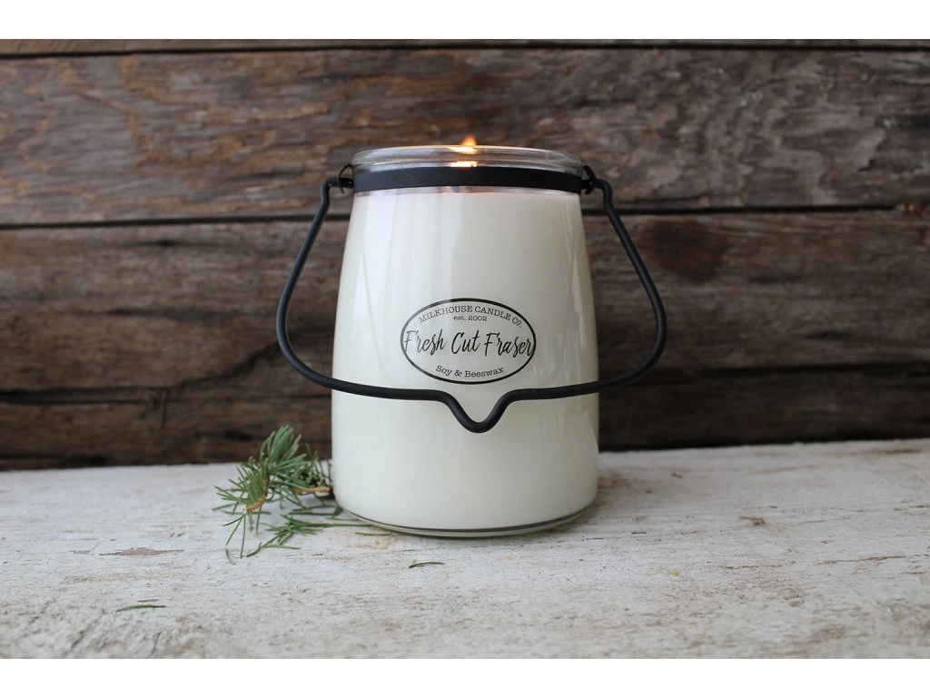 Milkhouse Candle Co. - vonná svíčka Fresh Cut Frasier (Čerstvě nařezaná jedle) 624 g