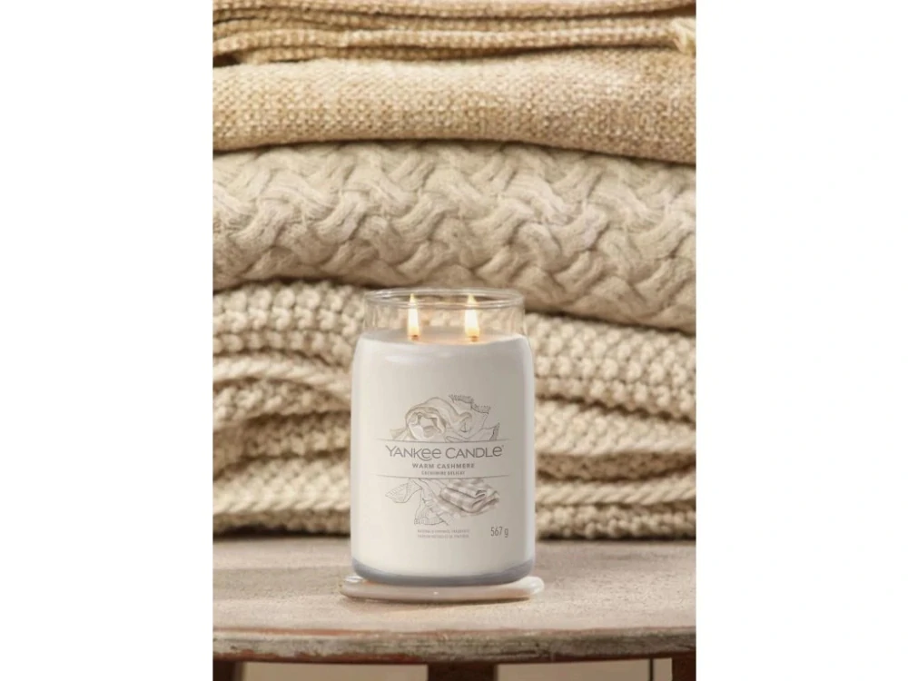 Yankee candle, vonná svíčka Signature Warm Cashmere (Hřejivý kašmír) 567 g