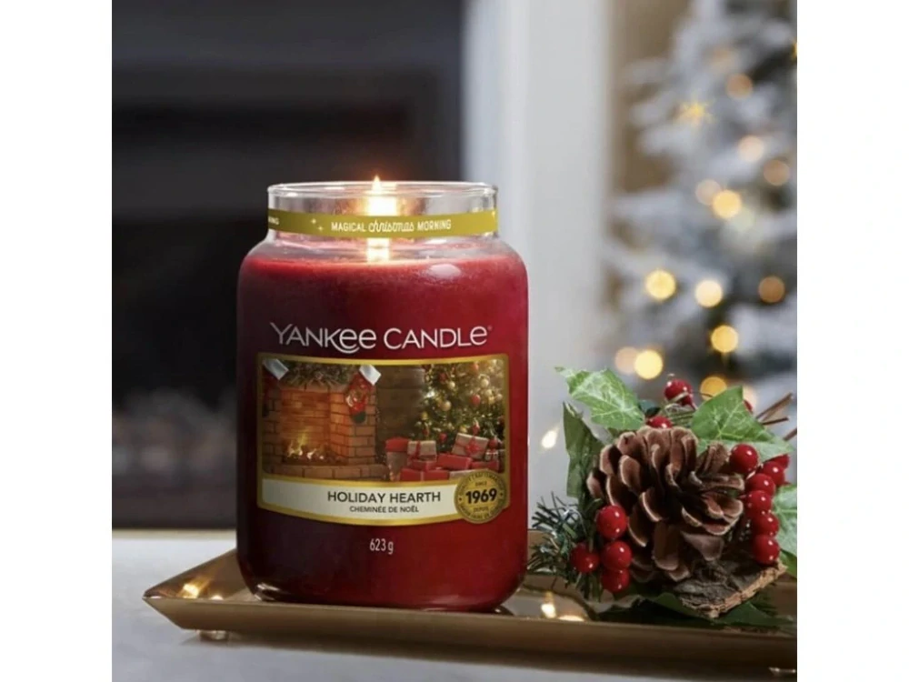 Yankee Candle classic Holiday Hearth (Sváteční krb) 623 g