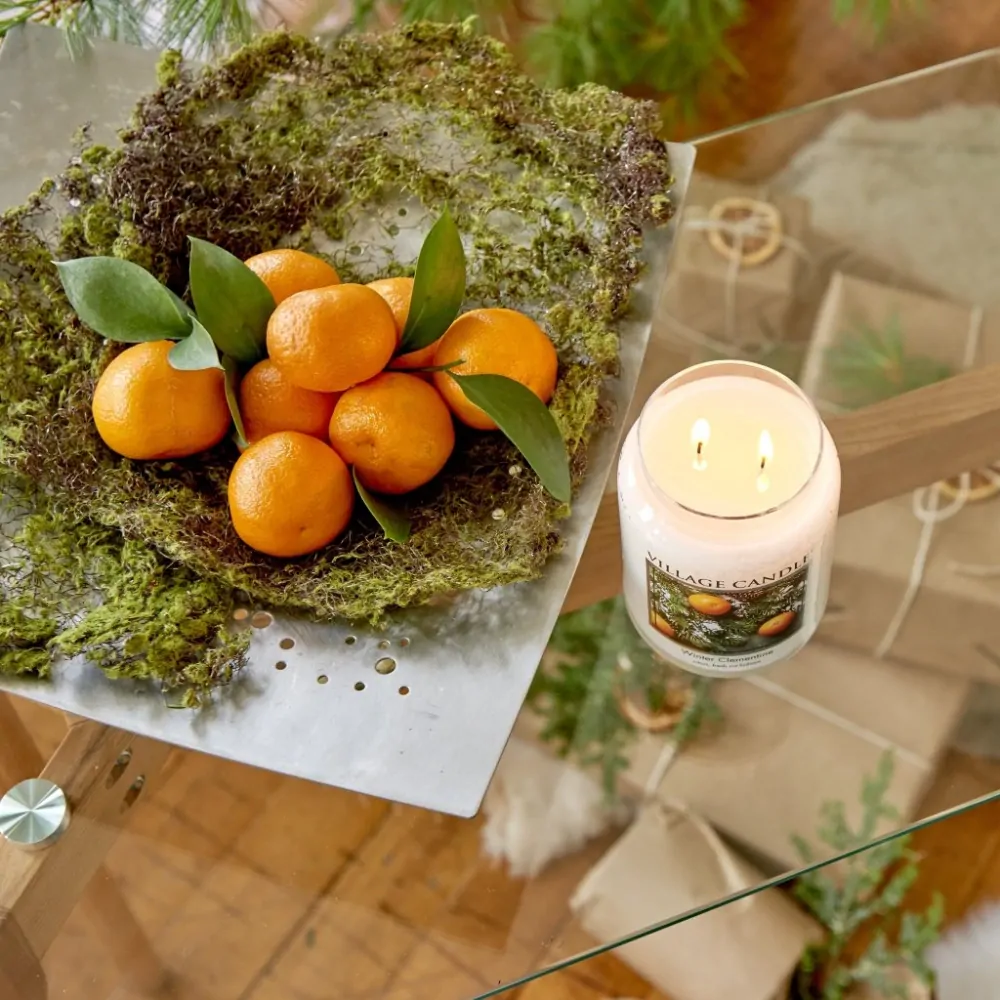Village Candle - vonná svíčka Winter Clementine (Sváteční mandarinka) 602 g