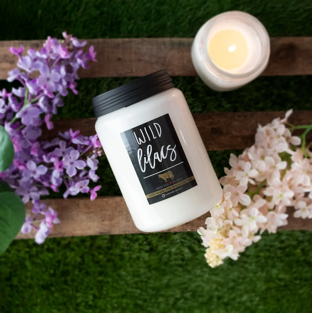 Milkhouse Candle Co. - vonná svíčka Wild Lilac (Divoký šeřík) 737 g