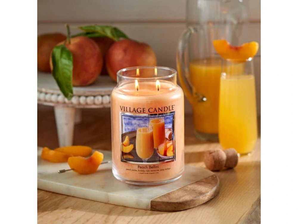 Village Candle - vonná svíčka Peach Bellini (Broskvové Bellini) 602 g