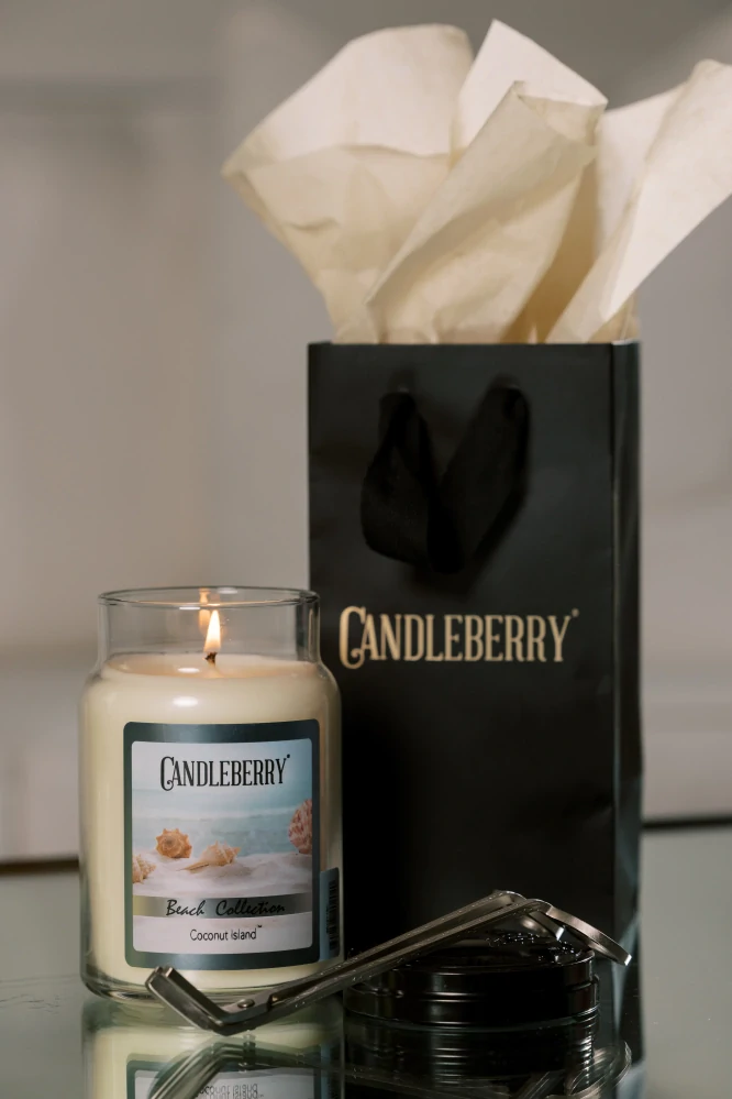 Candleberry - vonná svíčka Coconut Island (Beach collection) 624 g