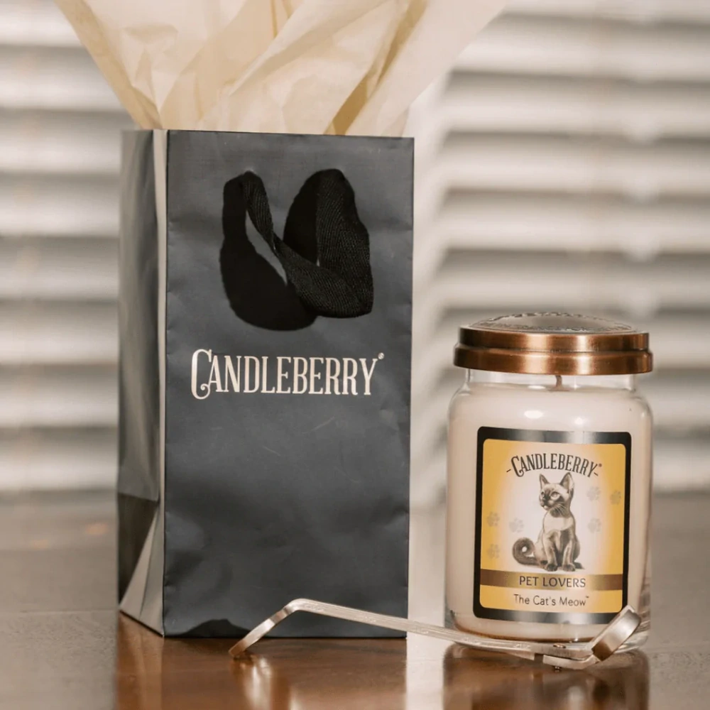 Candleberry - vonná svíčka The Cat's Meow 624 g