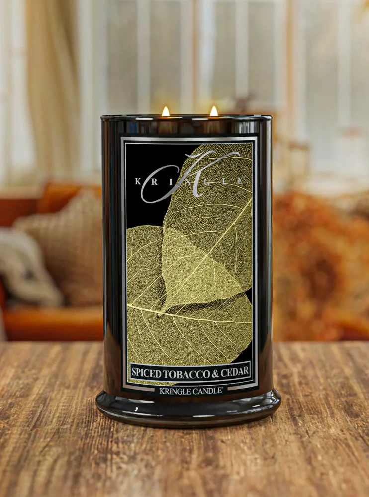 Kringle Candle, vonná svíčka Reserve Spiced Tobacco & Cedar 624 g