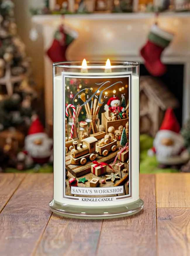 Kringle Candle, vonná svíčka Santa’s Workshop 624 g
