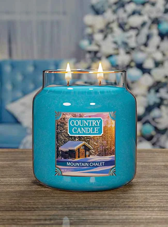 Country Candle vonná svíčka Mountain Chalet 510 g