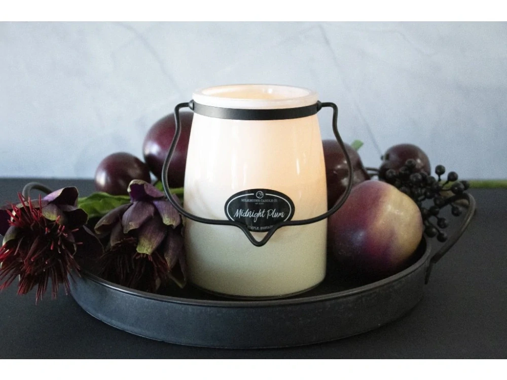 Milkhouse Candle Co. - vonná svíčka Midnight Plum 624 g