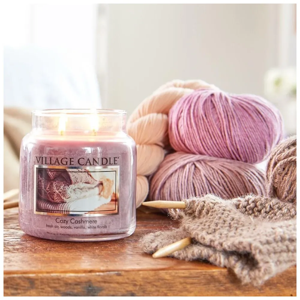 Village Candle - Cozy Cashmere (Kašmírové pohlazení) 454 g