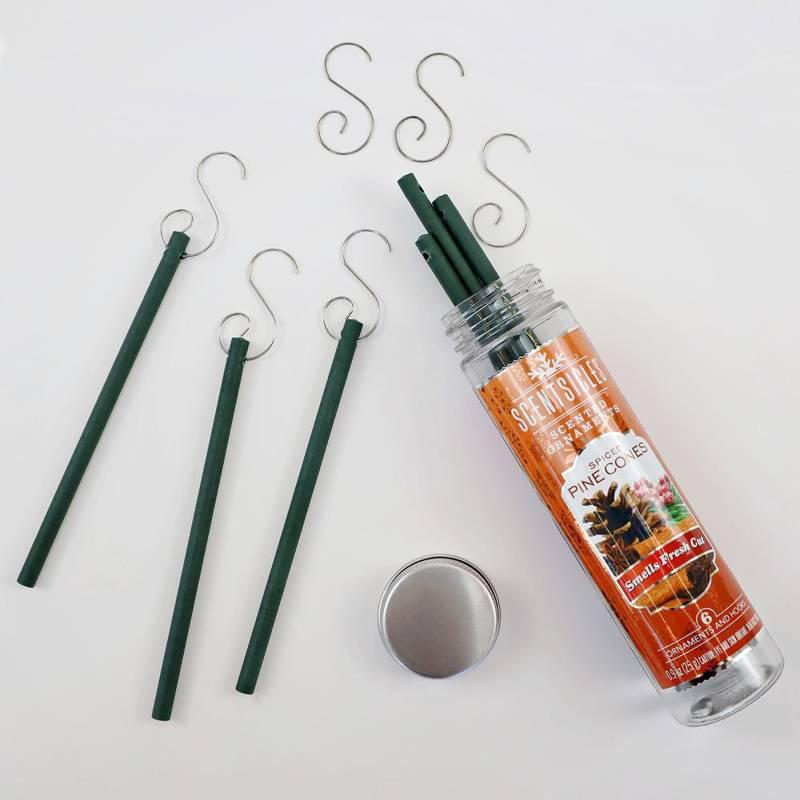 Scentsicles vůně na stromeček Spiced Pine Cones 6 ks