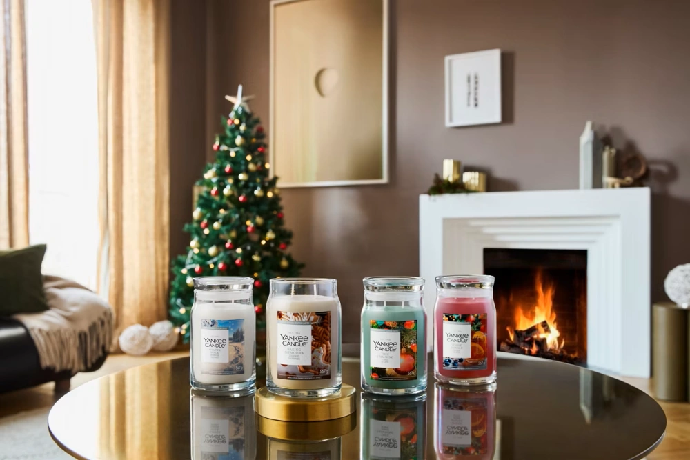 Yankee Candle Signature velká vonná svíčka Jingle Mingle 567 g