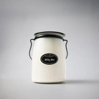 Milkhouse Candle Co. - vonná svíčka Holiday Home (Vánoce doma) 624 g