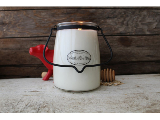 Milkhouse Candle Co. - vonná svíčka Oatmeal, Milk & Honey (Ovesné vločky, mléko a med) 624 g