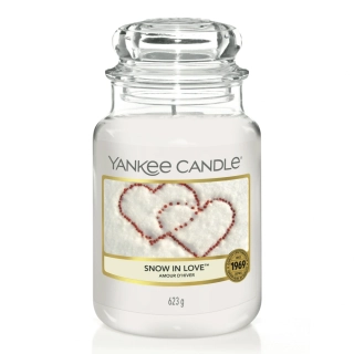 Yankee Candle classic vonná svíčka Snow in Love 623 g